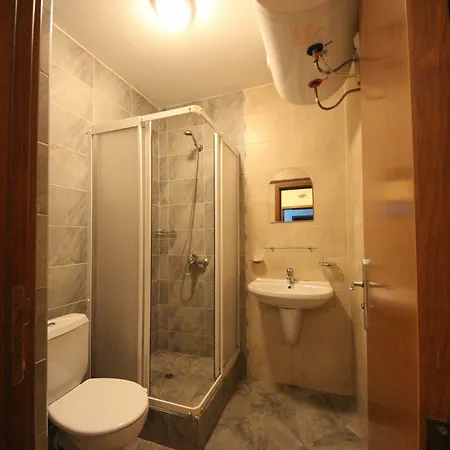 Menada Elit Iv